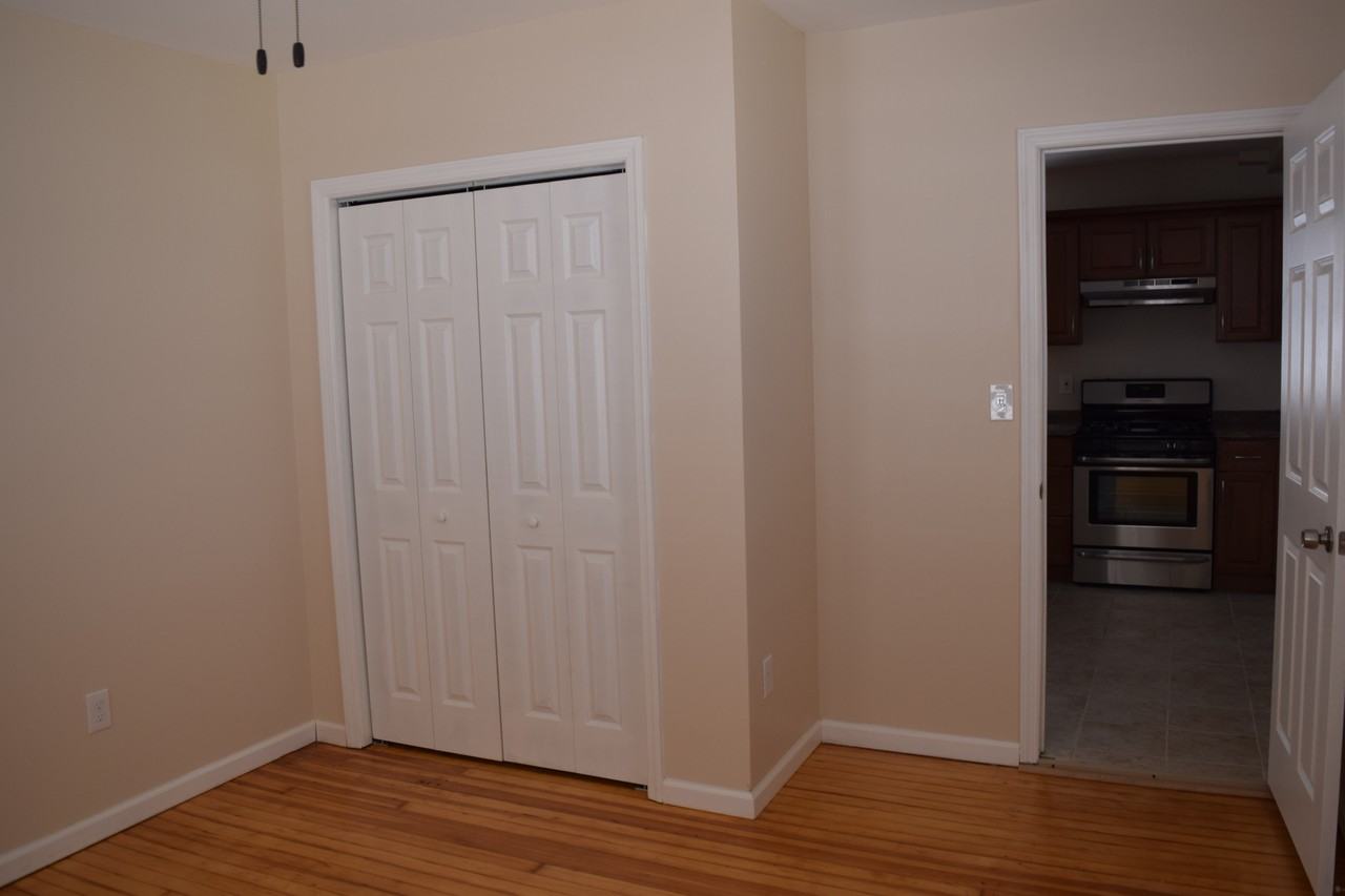 89 Lowell St #NA - Photo 6 of 20