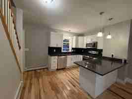 featured image of 150 Kinsley St #2