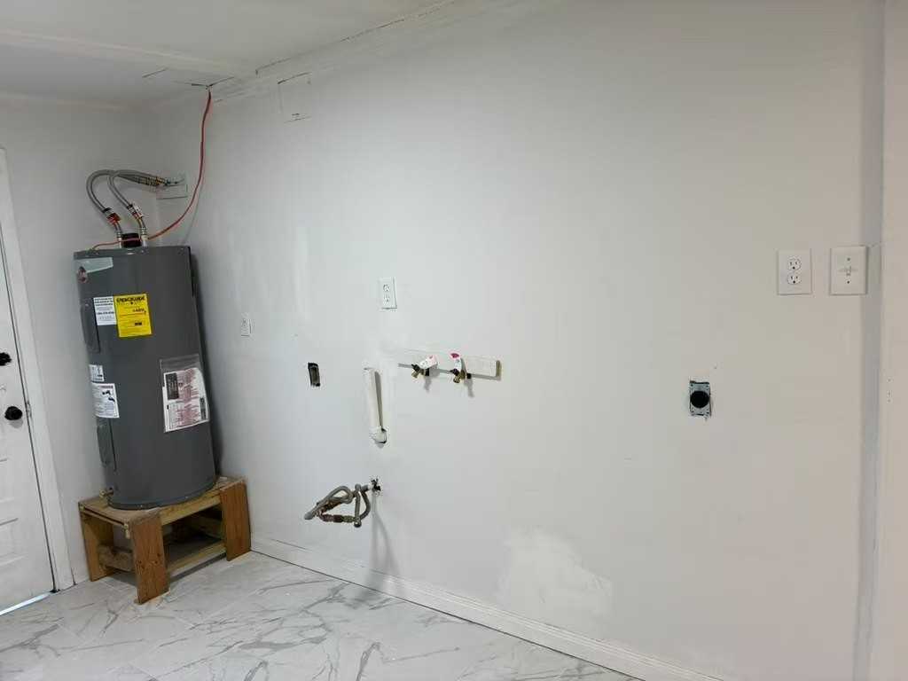 1302 Thomas Ave #NA - Photo 7 of 23