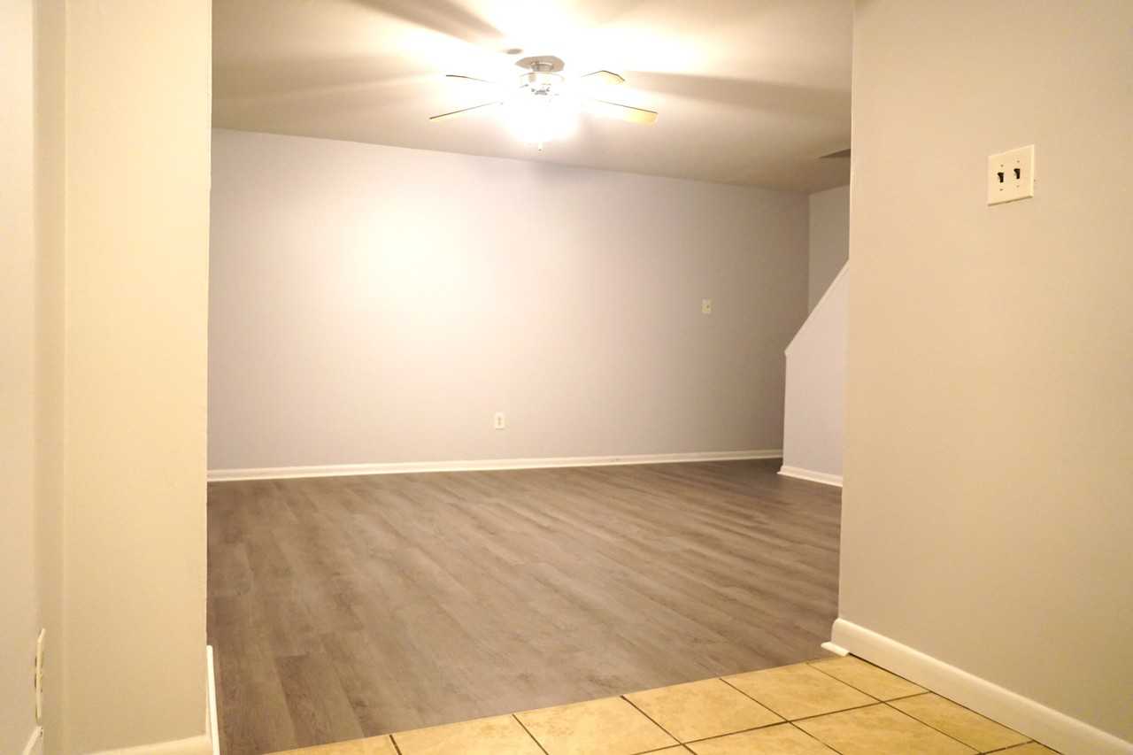 3850 Woodhaven Rd #810 - Photo 4 of 22