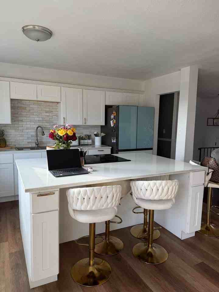 10525 Mersington Ave #NA - Photo 2 of 7