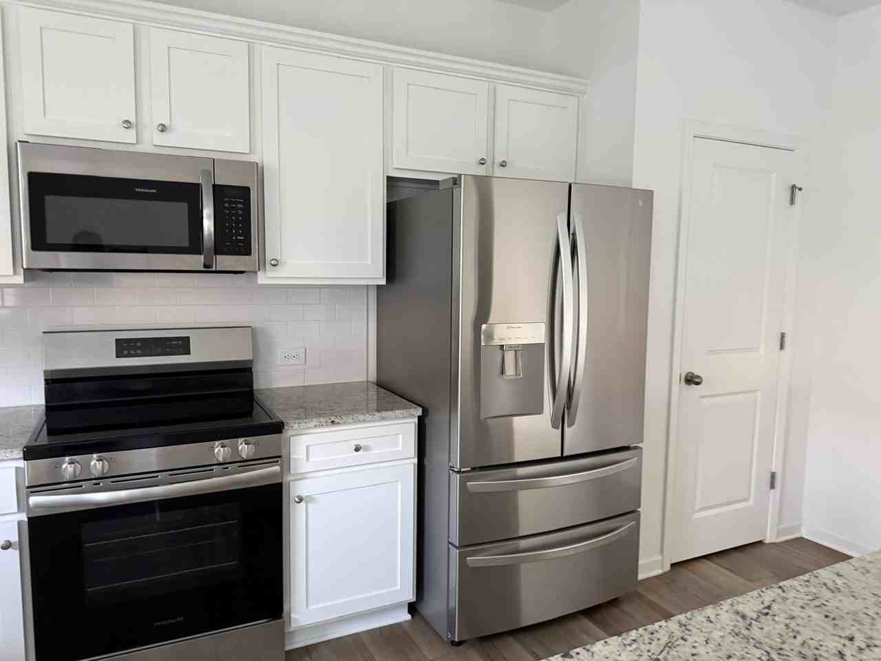 1428 Hunter Trl #NA - Photo 5 of 39