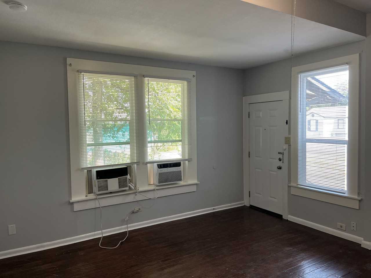 1417 W Elsmere Pl #NA - Photo 3 of 7