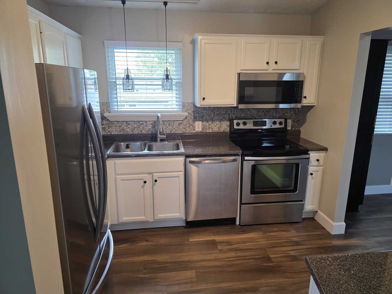 5572 Creekwood Cir #NA - Photo 3 of 21