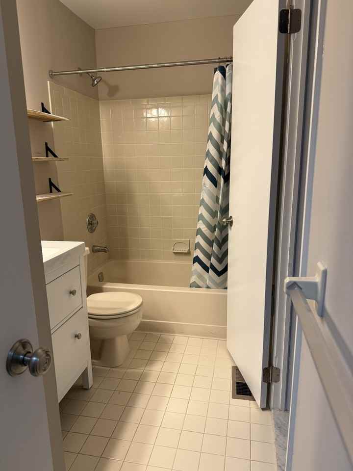 49 Hampshire Dr #49 - Photo 5 of 9