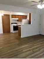 featured image of 2612 Eastview Dr #0