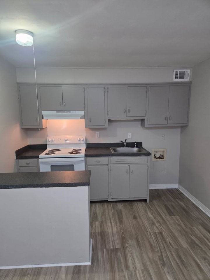 6855 Victor Rd - Photo 4 of 14