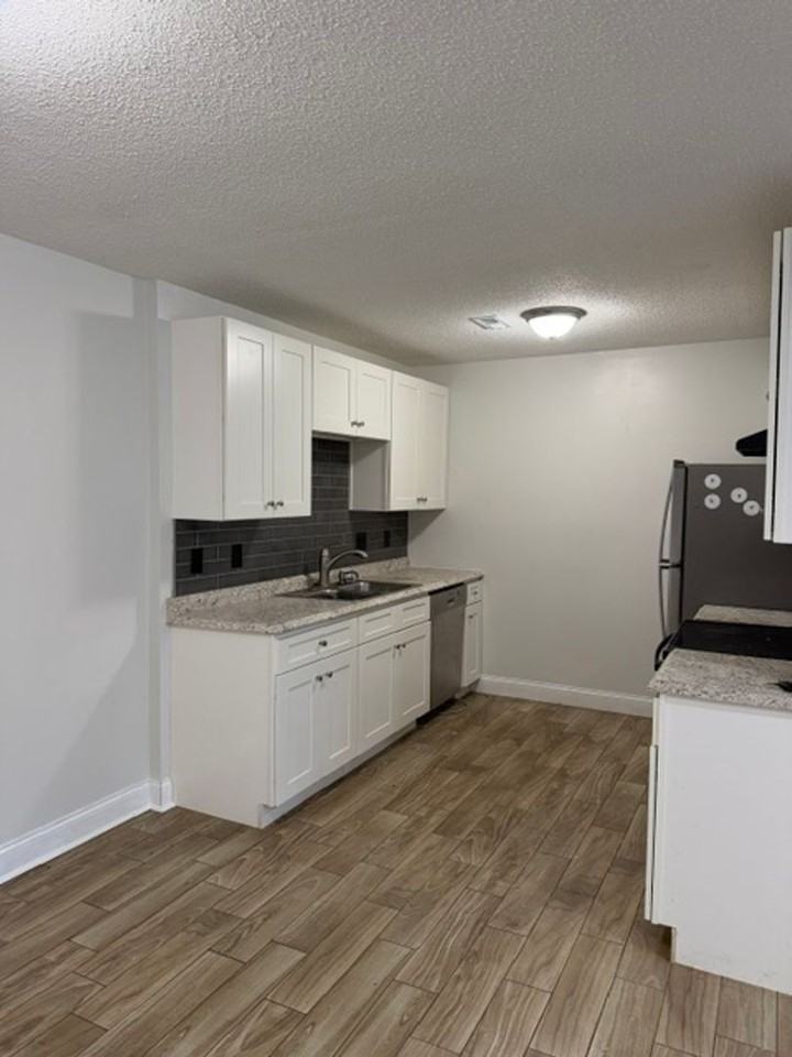 212 S. David Ln. - Photo 4 of 39