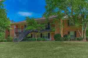 featured image of 818 Bedell Ave