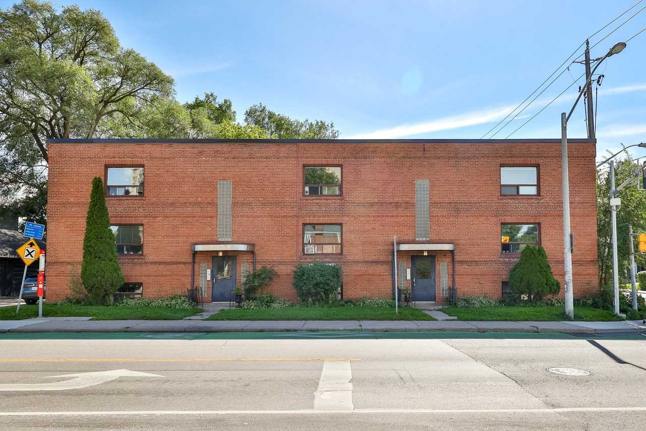 1 Cosburn Ave - Photo 5 of 6