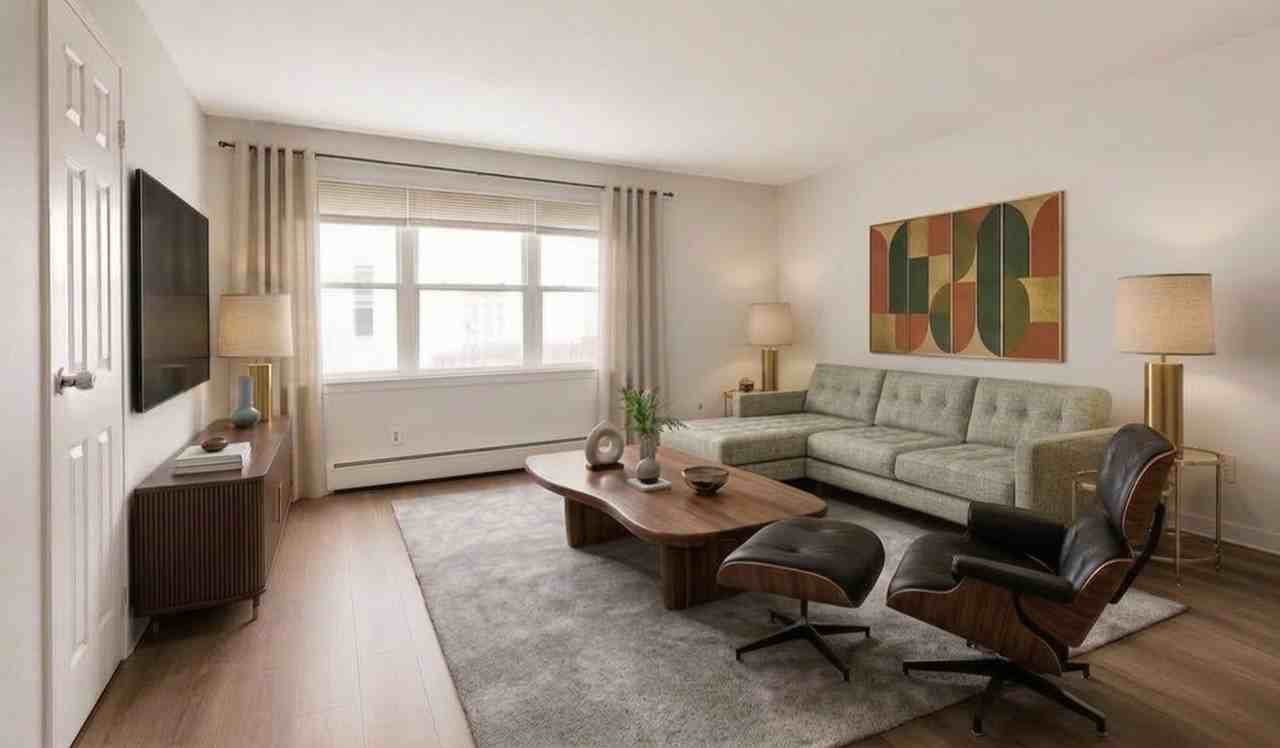 Seminary Apartments - Photo 7 of 7
