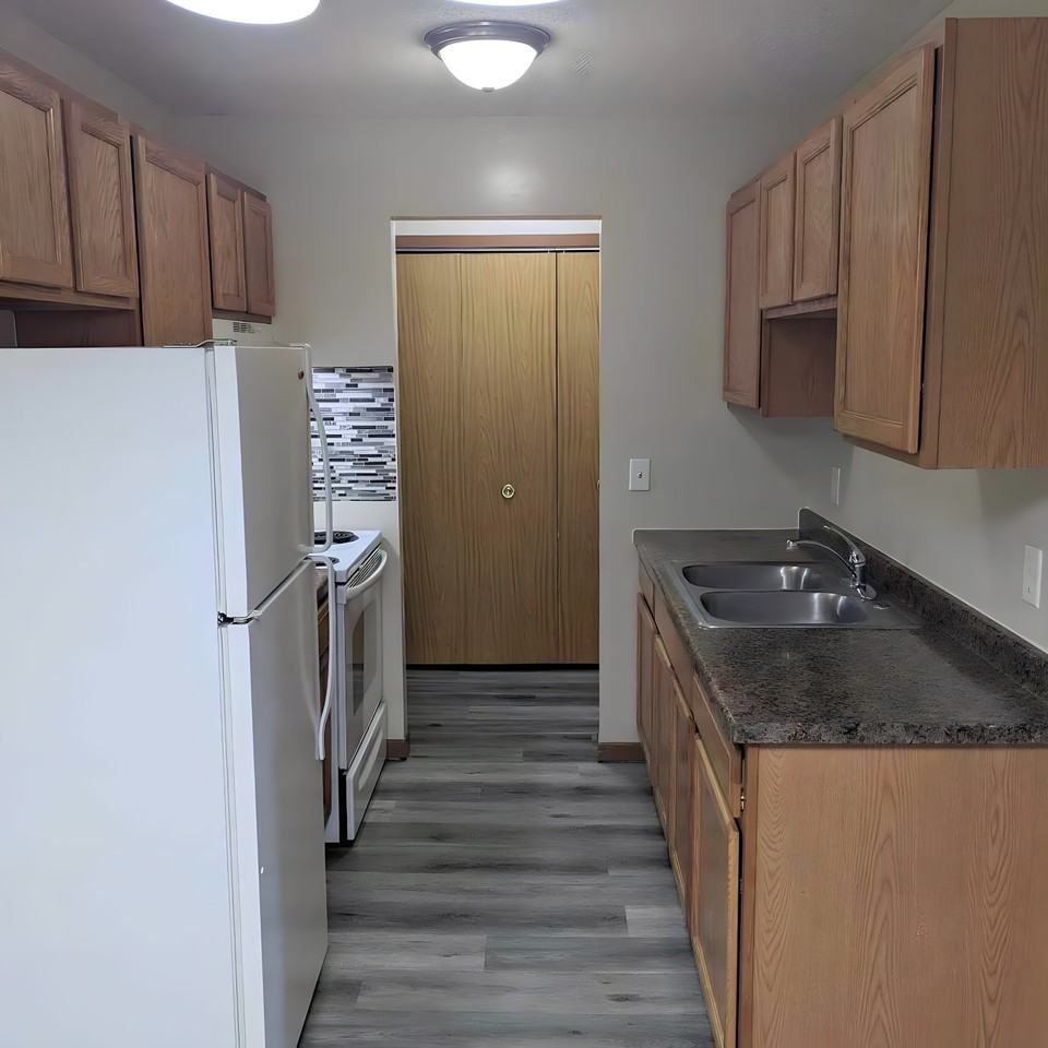 8312 Zane Ave N #8312-101 - Photo 3 of 23