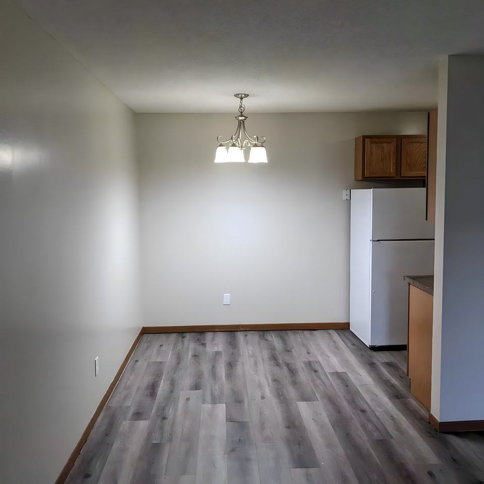 8312 Zane Ave N #8312-101 - Photo 5 of 23
