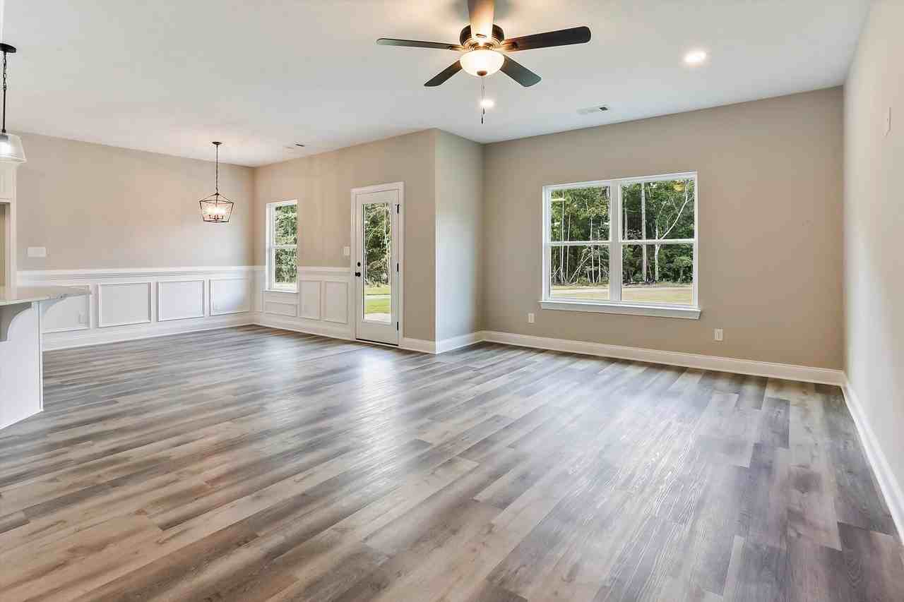 3327 Basil Ln - Photo 4 of 25