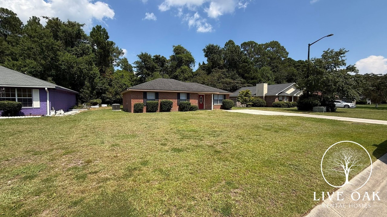 1314 Loblolly Dr - Photo 3 of 16