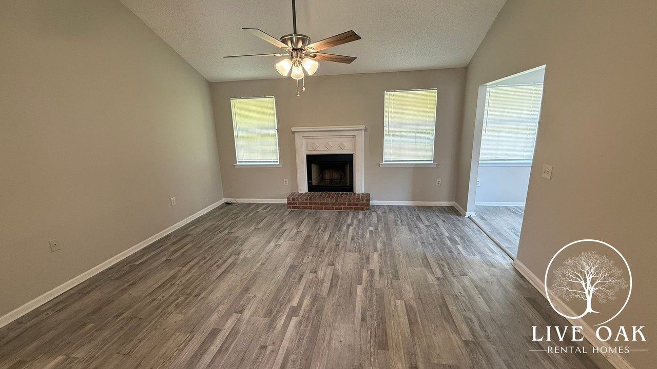 1314 Loblolly Dr - Photo 5 of 16