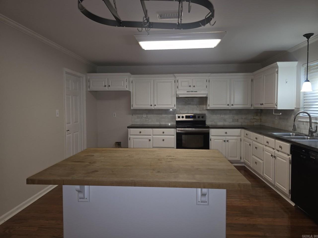12512 Woodbury Dr - Photo 6 of 31
