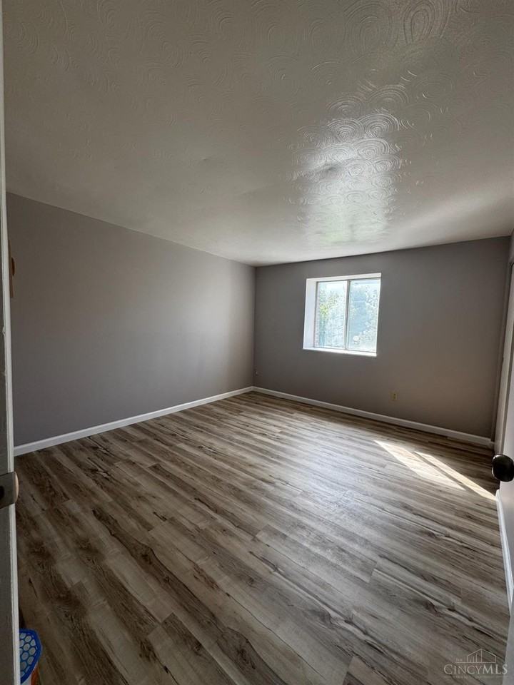 367 S Beechgrove Rd - Photo 3 of 8