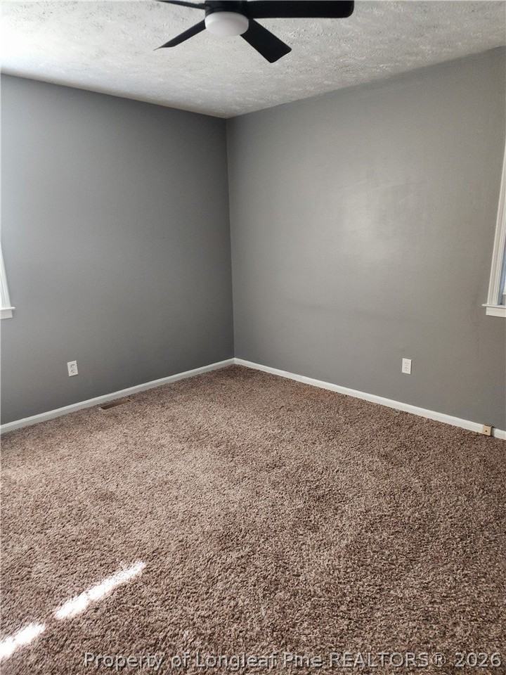 601 Dashland Dr - Photo 5 of 14