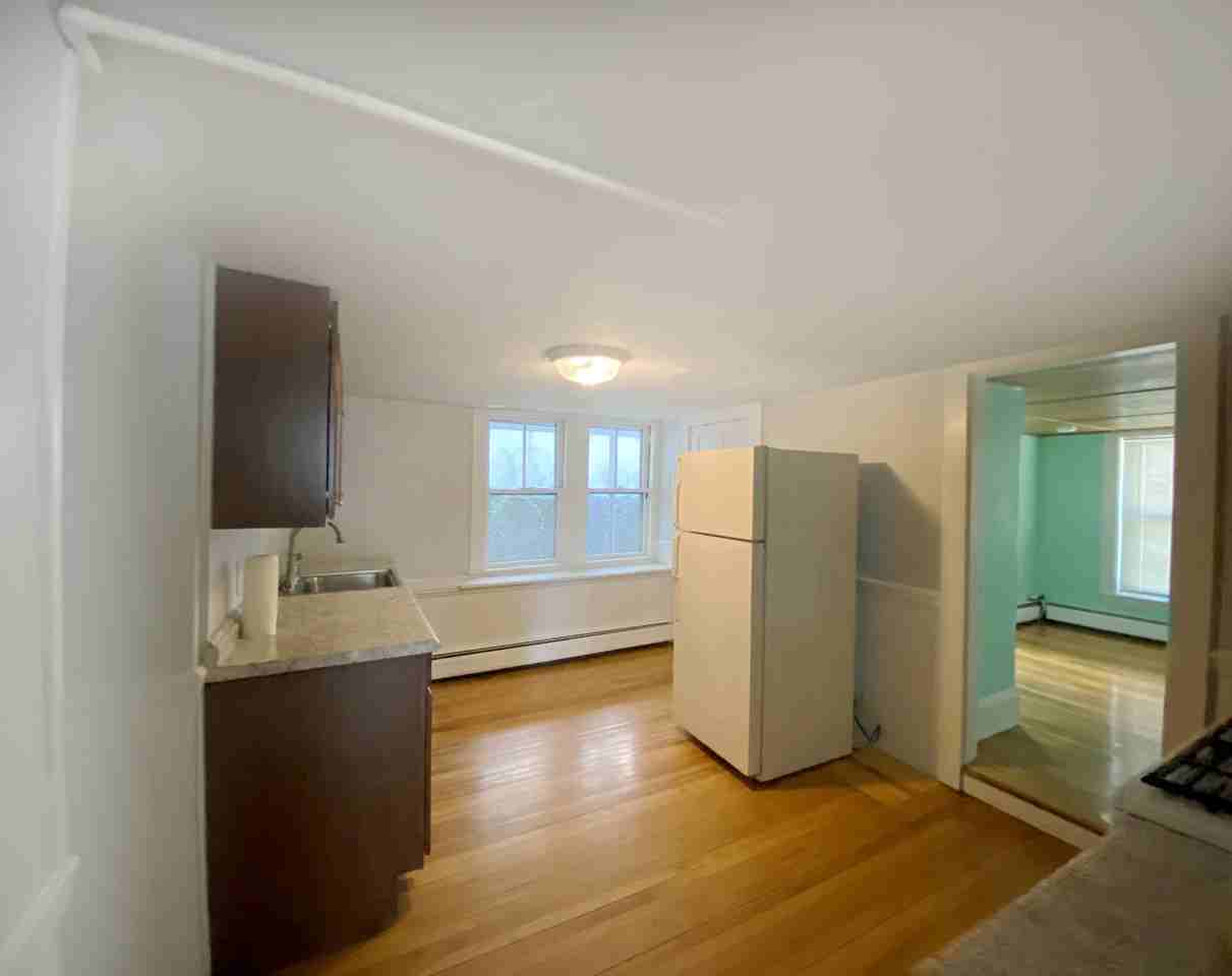 57 Henry Avenue - Photo 6 of 14