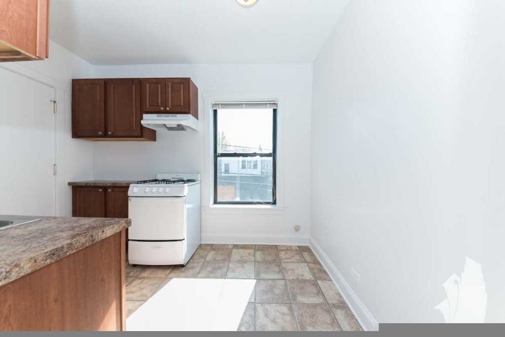 2615 N Spaulding Ave #2621-2E - Photo 6 of 8