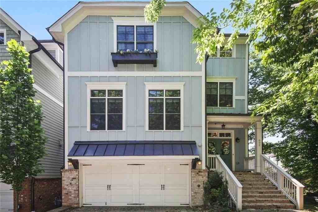 692 Drewry St Ne - Photo 2 of 25