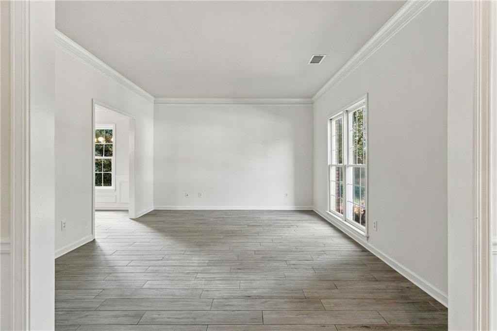 2280 Orleans Ave - Photo 6 of 50