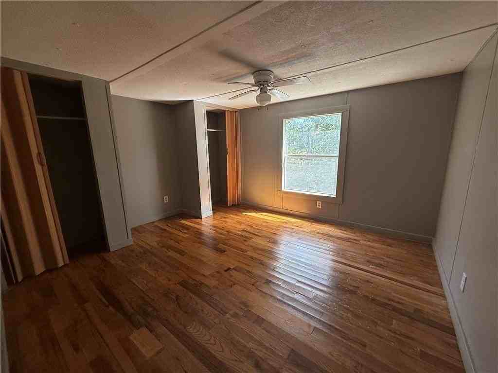 260 Friendly Mission Ln - Photo 4 of 10