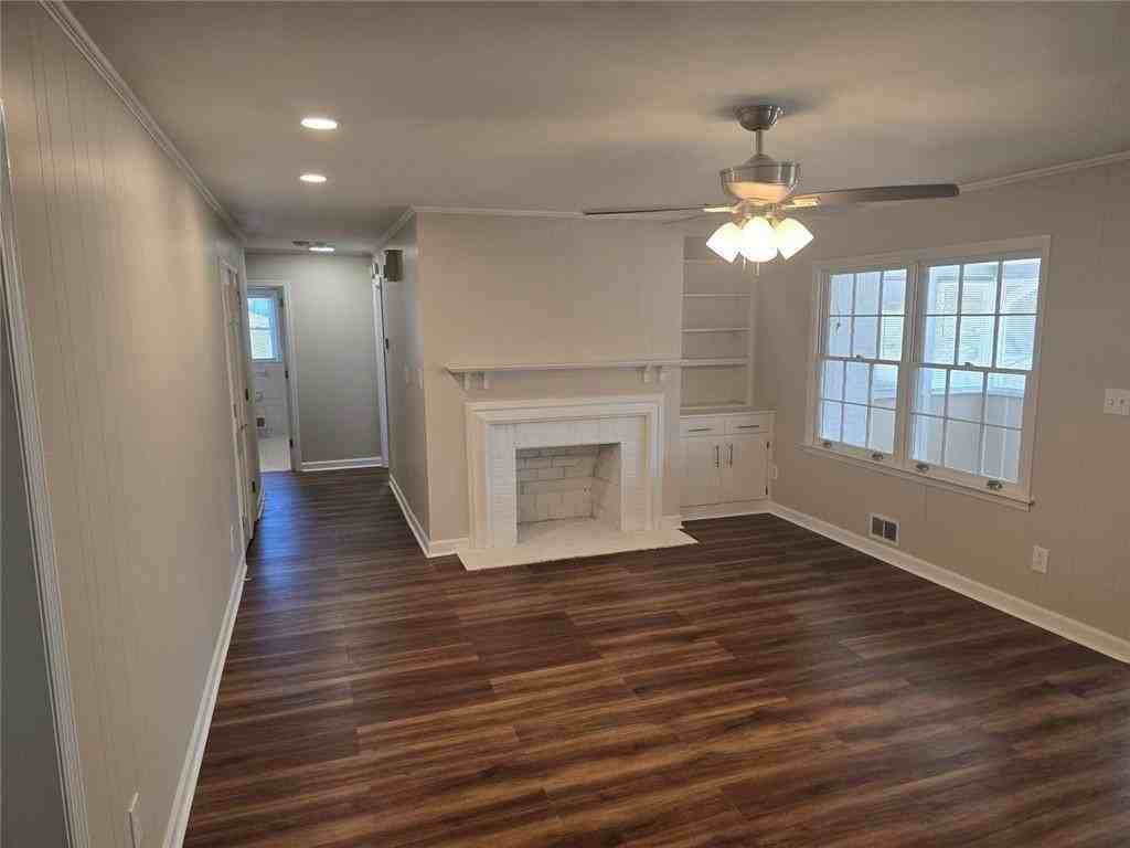 3420 Northside Dr Unit A - Photo 4 of 12