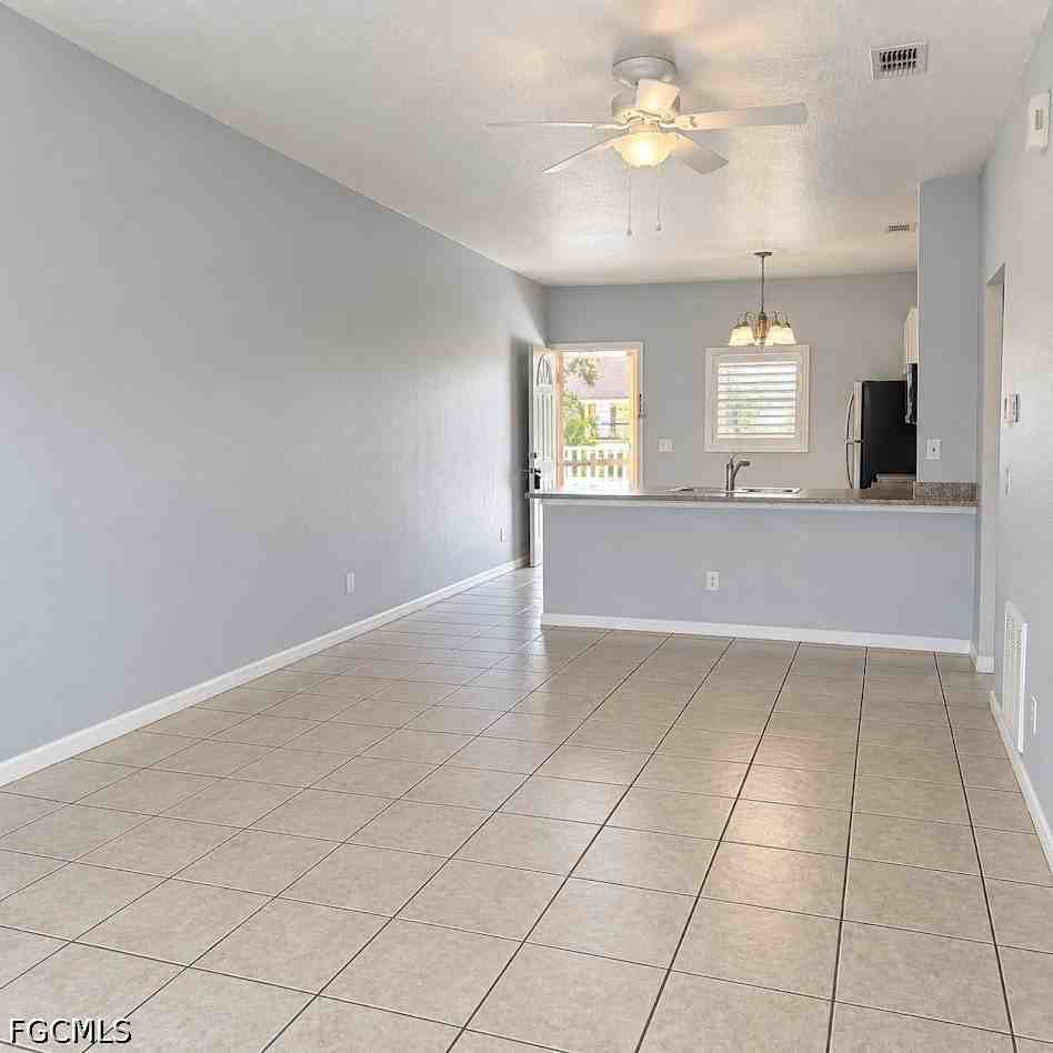 1117 Sw 48th Ter #5 - Photo 4 of 23
