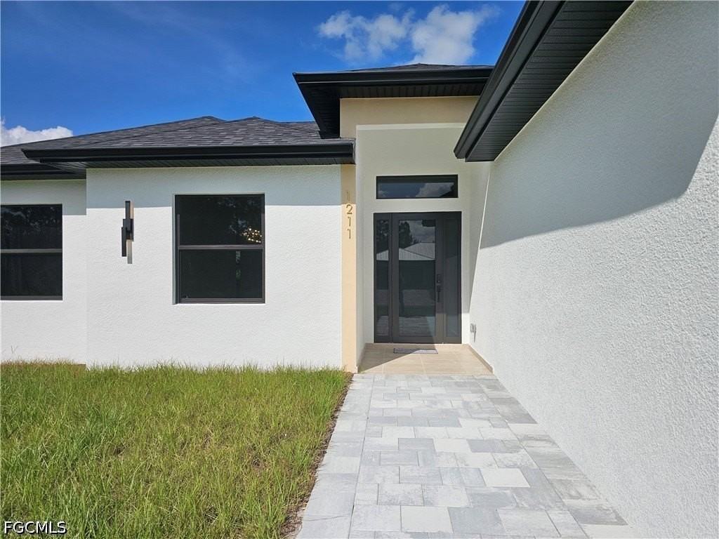 1211 Mckinley Ave - Photo 4 of 42