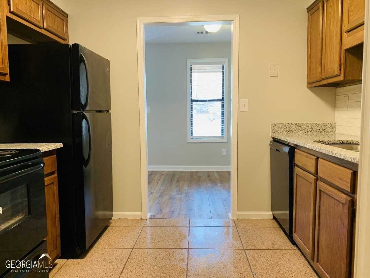 140 Pine Ter #140 - Photo 6 of 20