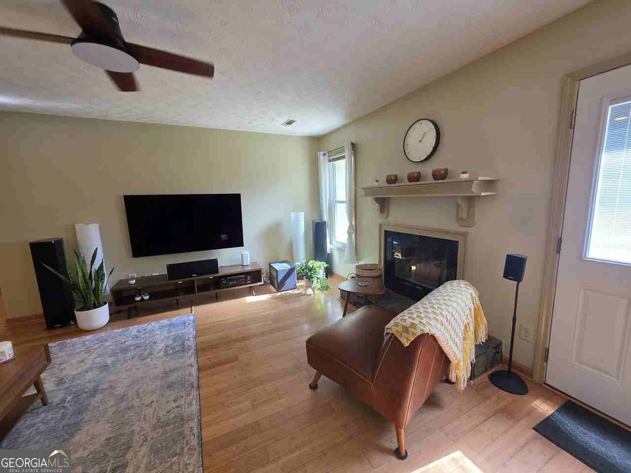 520 Cornwallis Way - Photo 4 of 24