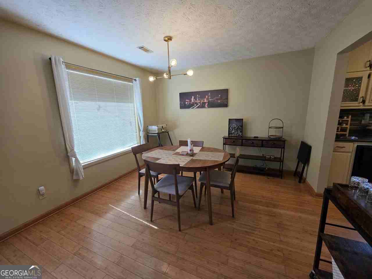 520 Cornwallis Way - Photo 5 of 24
