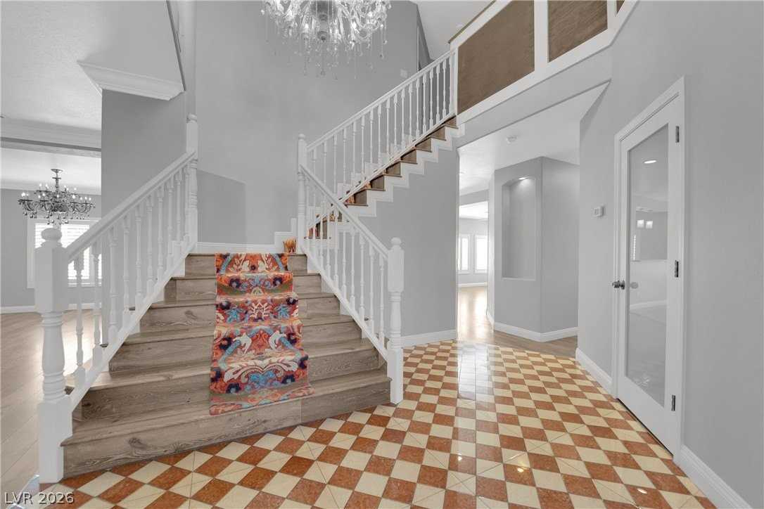 9317 Jadecrest Dr - Photo 5 of 50