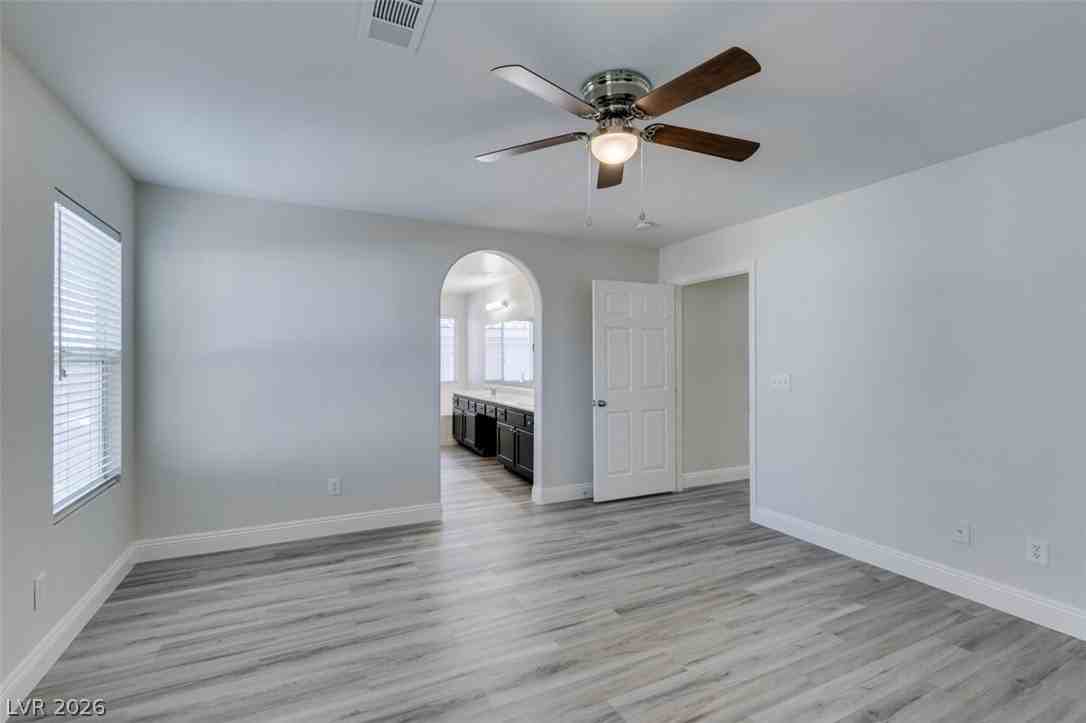 9824 Via Delores Ave - Photo 3 of 46