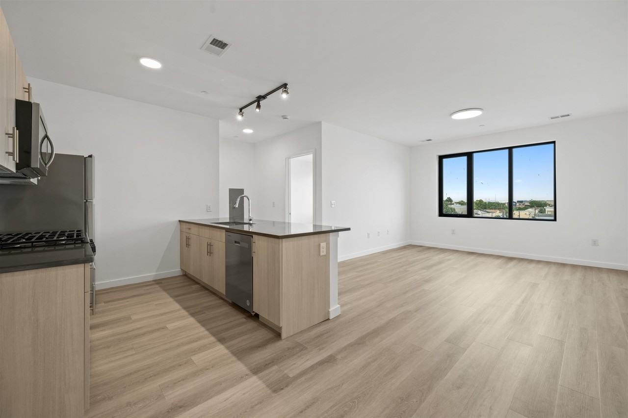 117 Prospect Ave #305 - Photo 4 of 23
