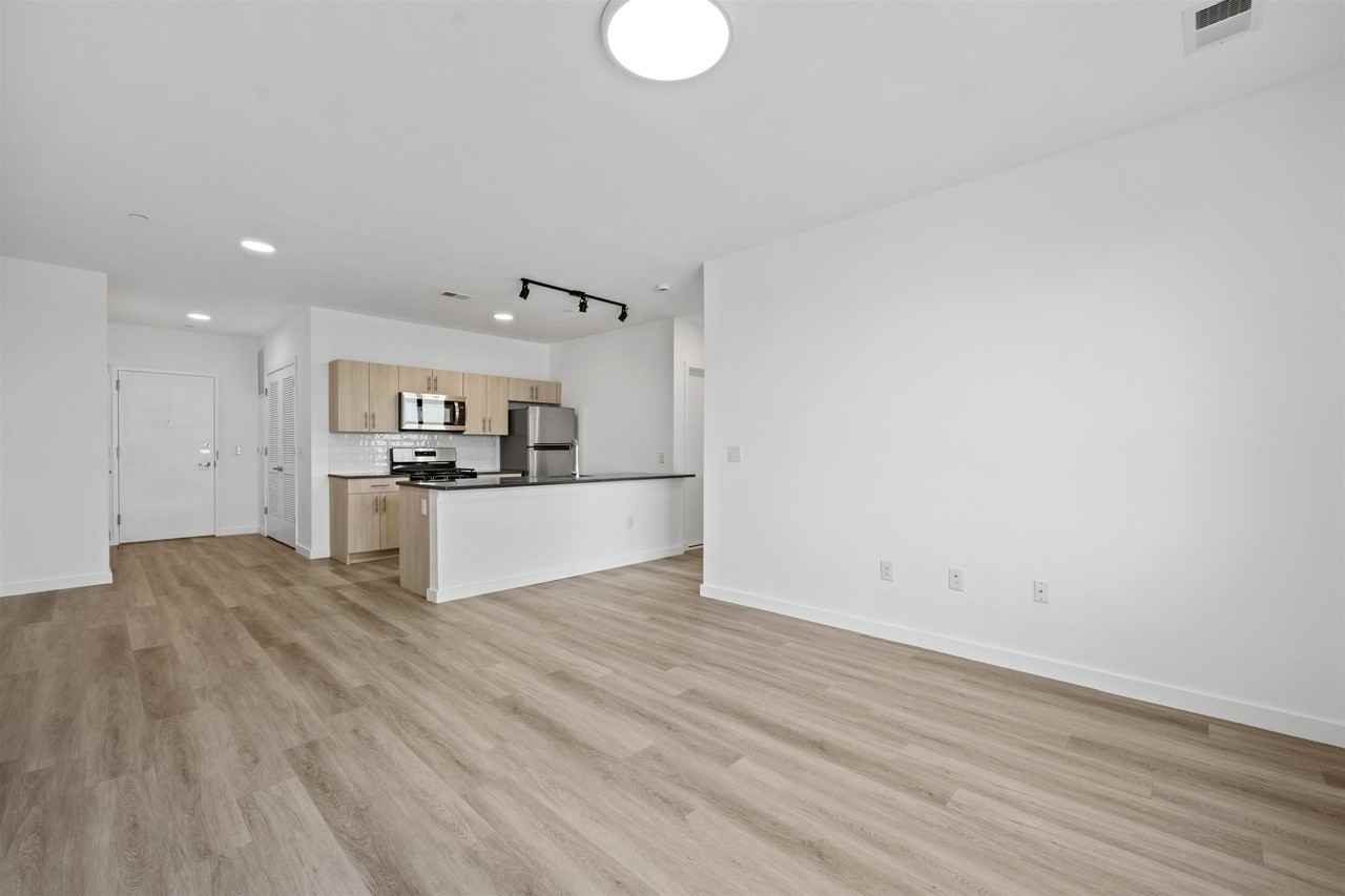 117 Prospect Ave #305 - Photo 7 of 23