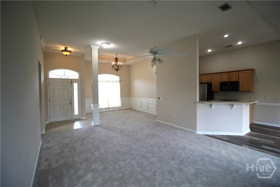 806 Granite Ln - Photo 2 of 12