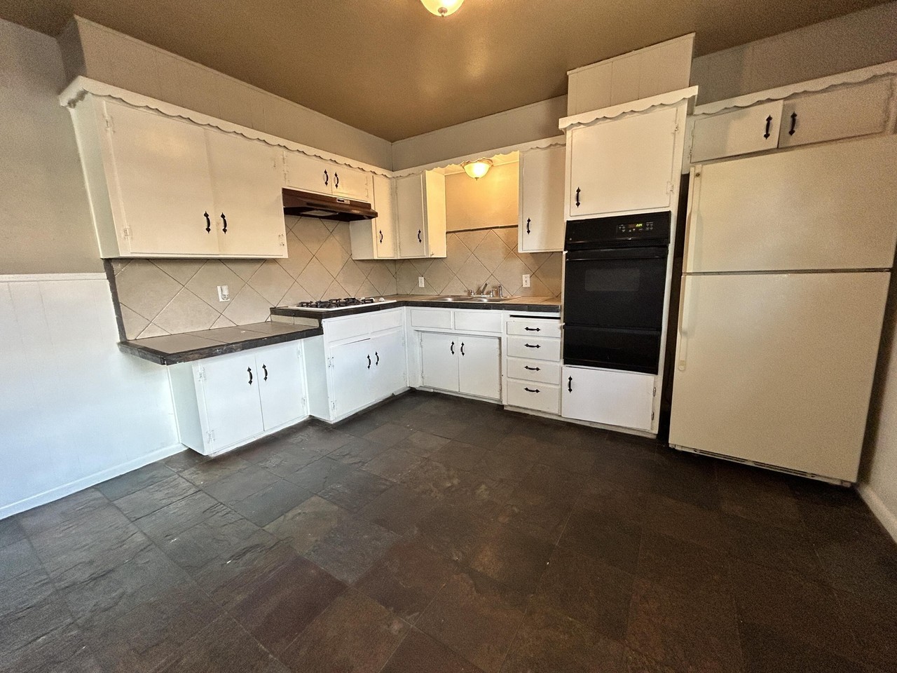 4103 17th St #B - Photo 2 of 6