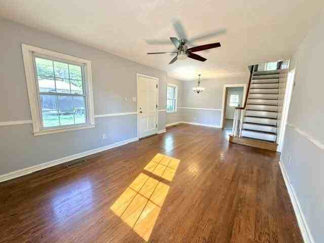 404 Sylvan Ter - Photo 3 of 31