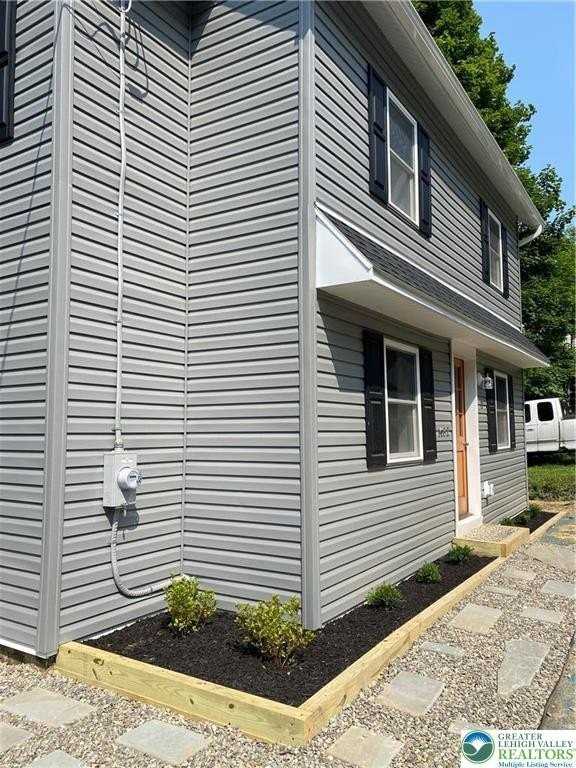 1482 Lower S Main Street - Photo 4 of 14