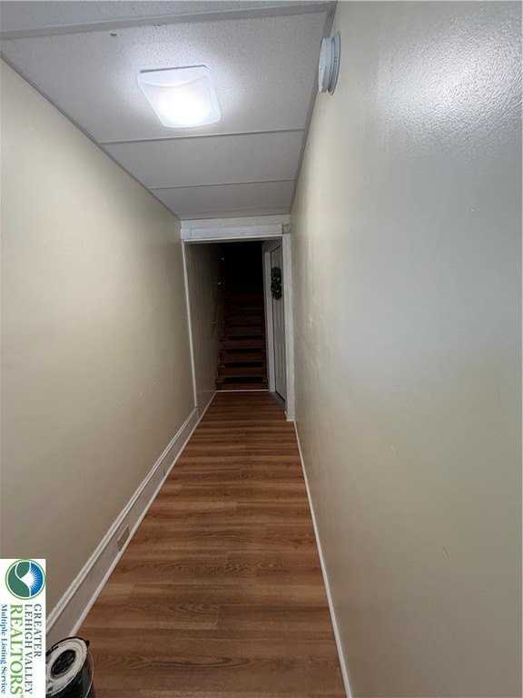 112 N Whitfield St #2ndFL - Photo 3 of 15