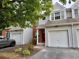 featured image of 7813 Cross Creek Cir
