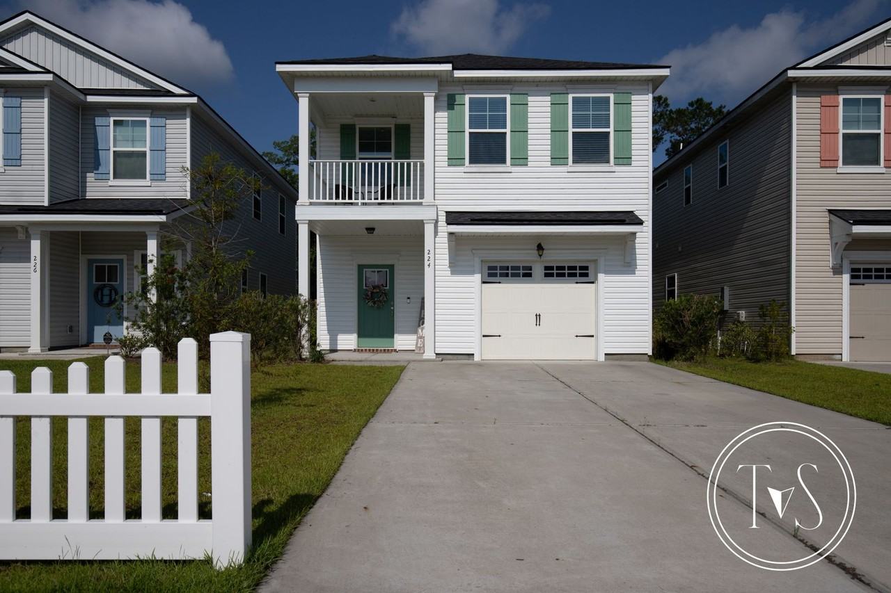 224 Flagler Dr