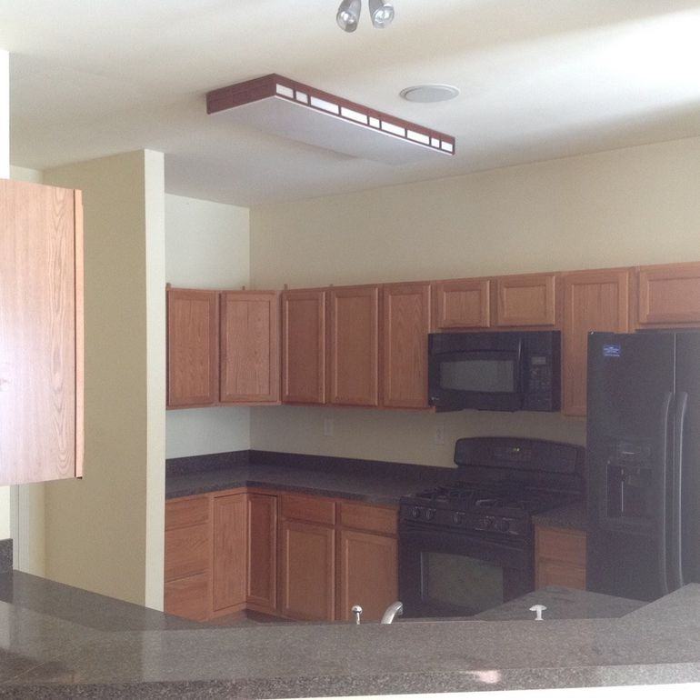 129 Stratford Pl #1 - Photo 7 of 21