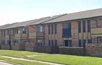 415 Archer Circle - Photo 3 of 7