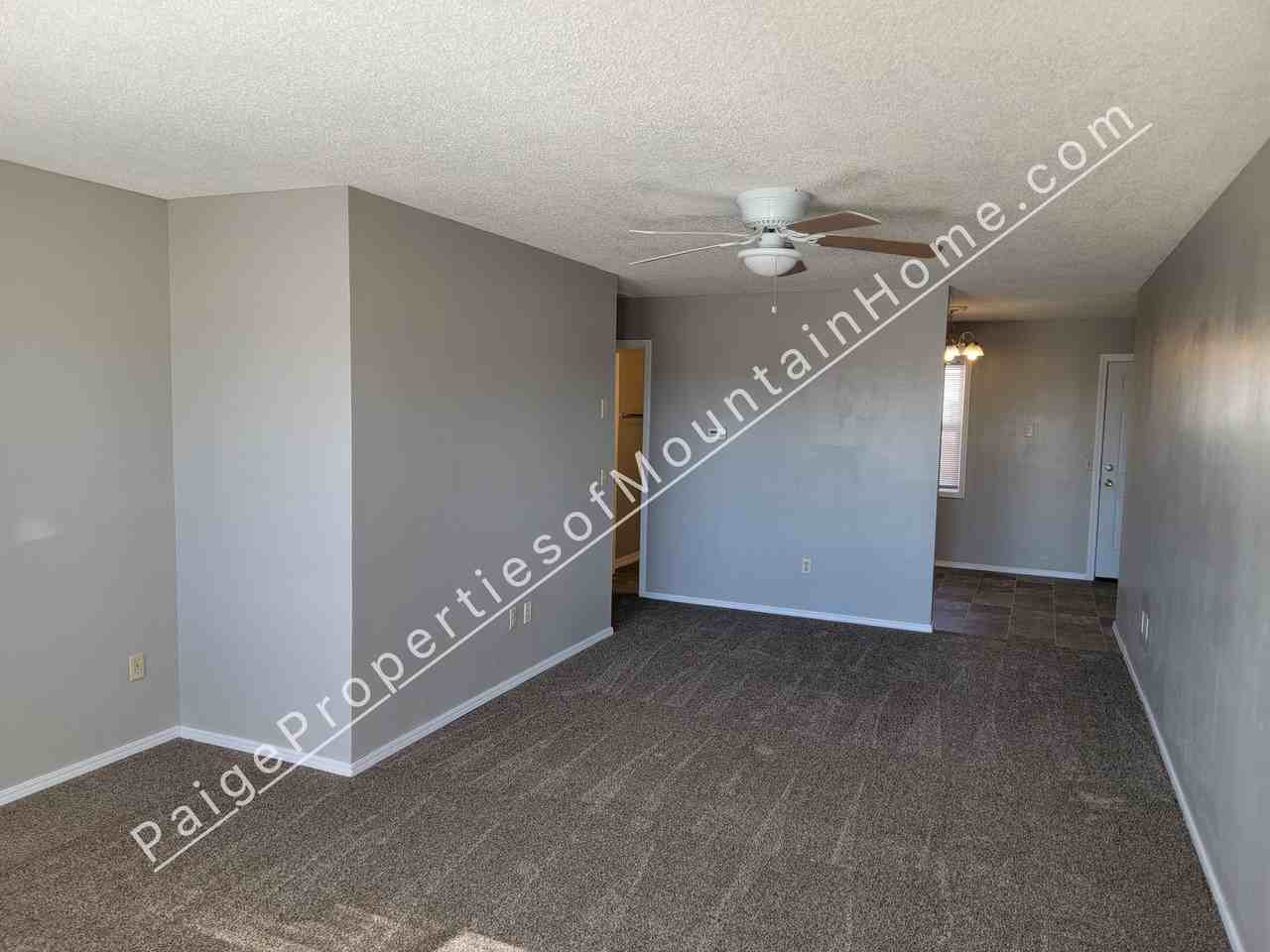 513/515 E. 13th Street - Photo 3 of 10