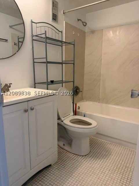 6707 Nw 169th St #A203 - Photo 4 of 10