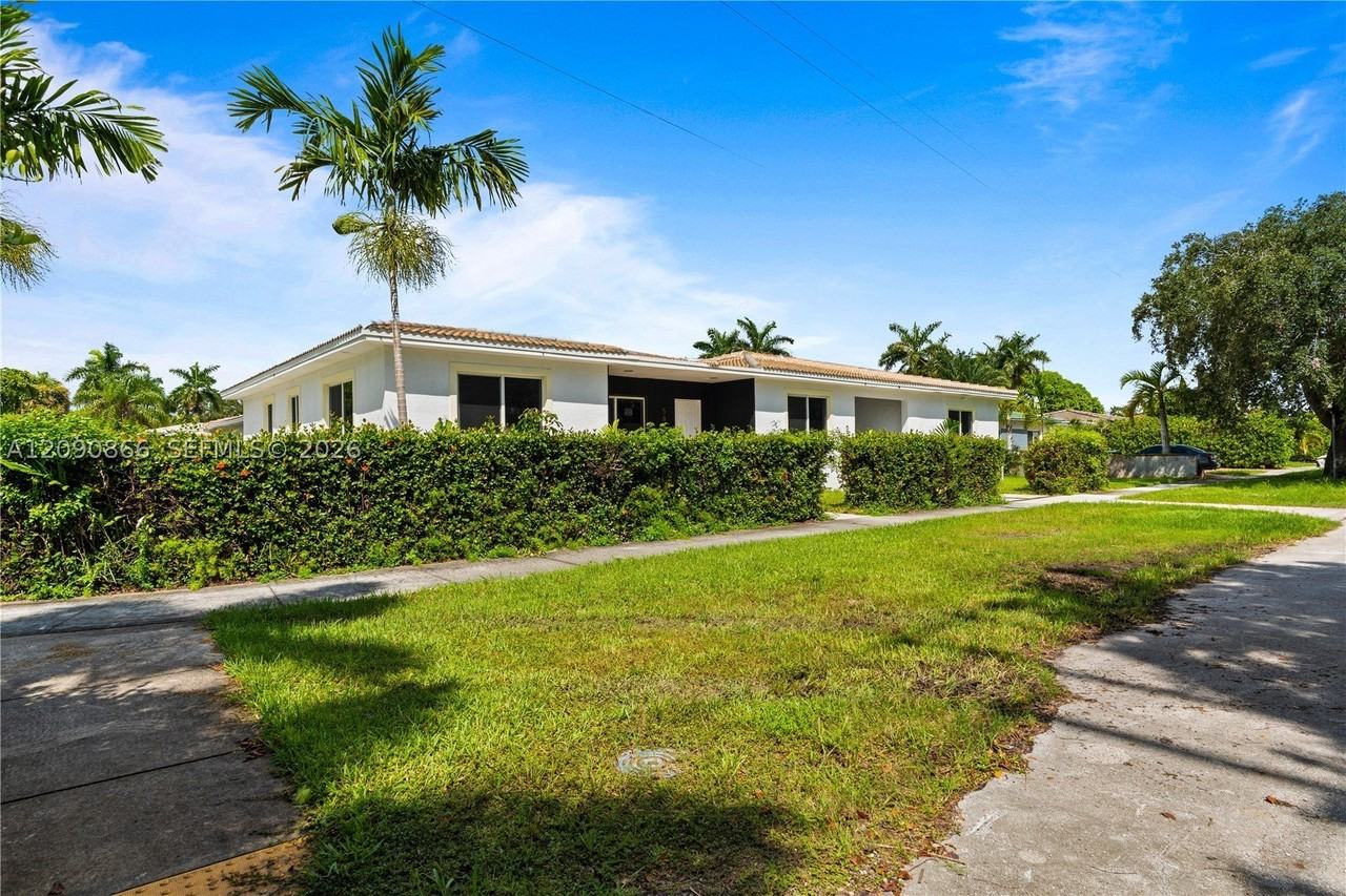 580 Lee Dr - Photo 4 of 50